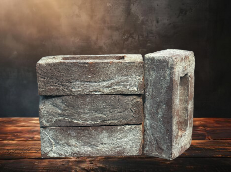 Кирпич полнотелый ручной формовки Baksteen "Античный"